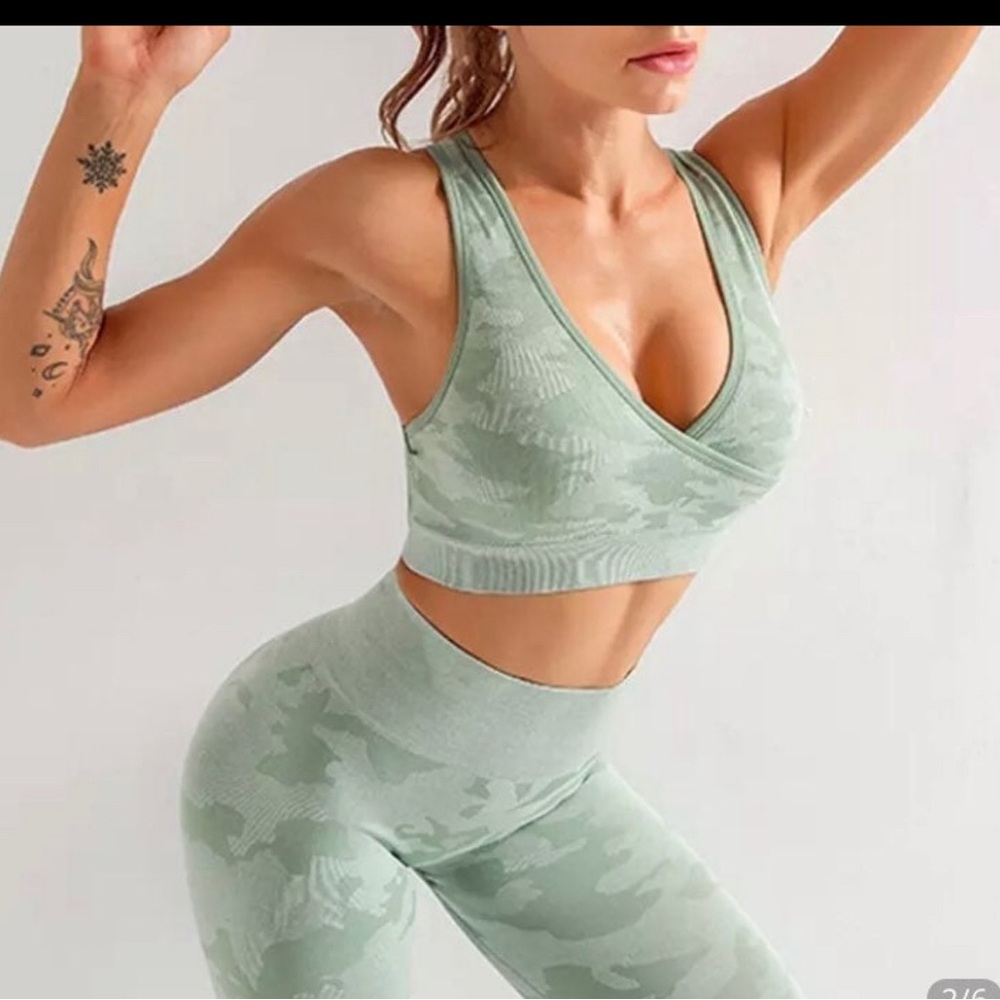 Green camo workout set